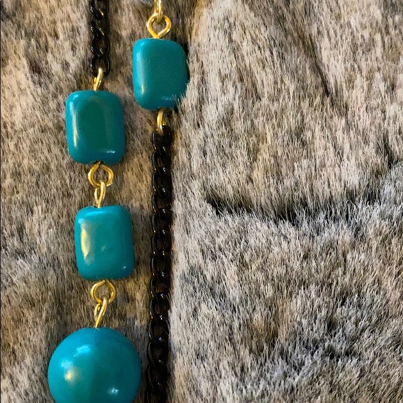 Turquoise colored plastic beads on black chain - Picture 4 of 5
